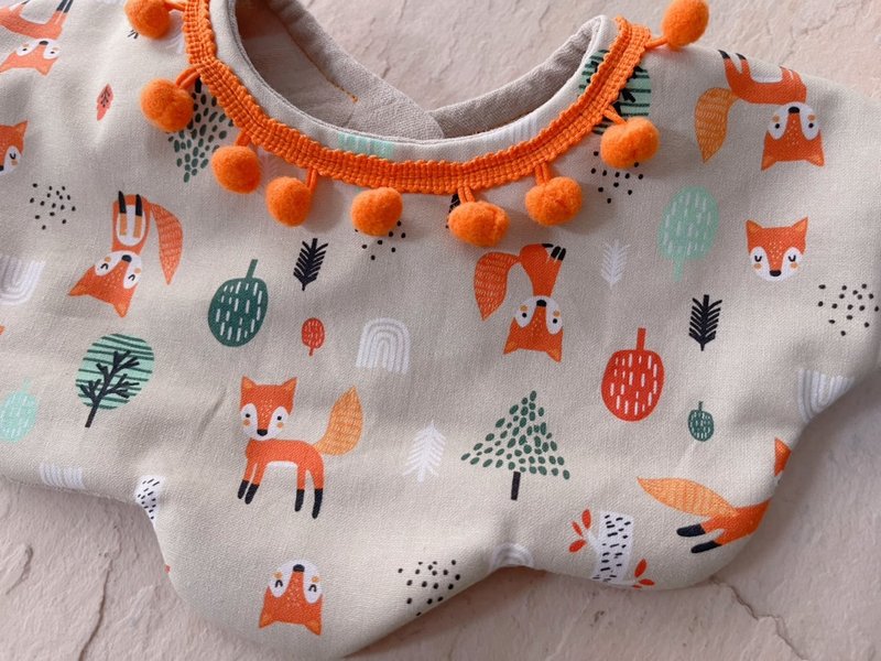 Happy Fox Garden handmade pure cotton six-layer gauze petal bib/reversible - ผ้ากันเปื้อน - ผ้าฝ้าย/ผ้าลินิน หลากหลายสี