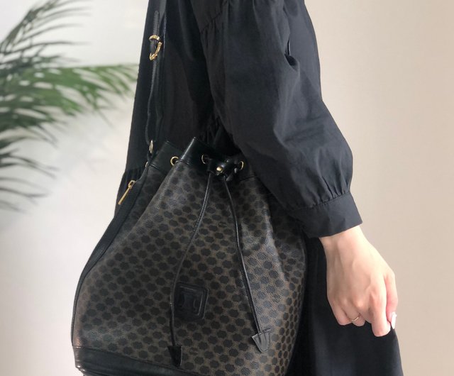日本直送 名牌中古包 】CELINE セリーヌ マカダム ブラゾン型