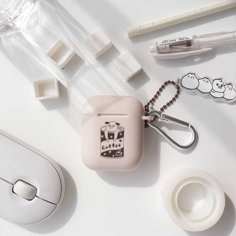 狗狗喝咖啡AirPods保護套含吊飾 - AirPods/耳機保護套 - 塑膠 卡其色