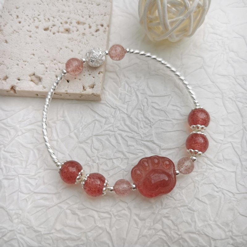 Paw's Love - Cute Paw Strawberry Quartz Natural Crystal Bracelet - สร้อยข้อมือ - คริสตัล สึชมพู