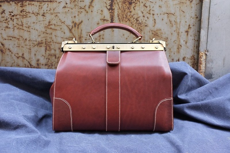 "Absolute classic" old doctor package. - Messenger Bags & Sling Bags - Genuine Leather Brown