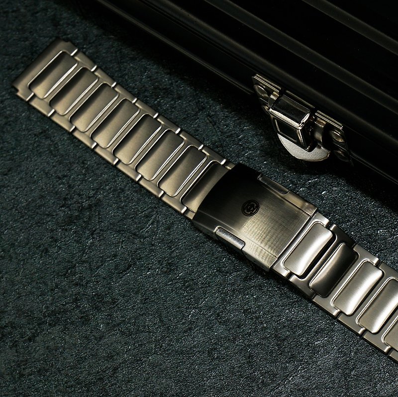 22mm width multi-purpose titanium strap - titanium strap + latch connection - TIGT - สายนาฬิกา - โลหะ 