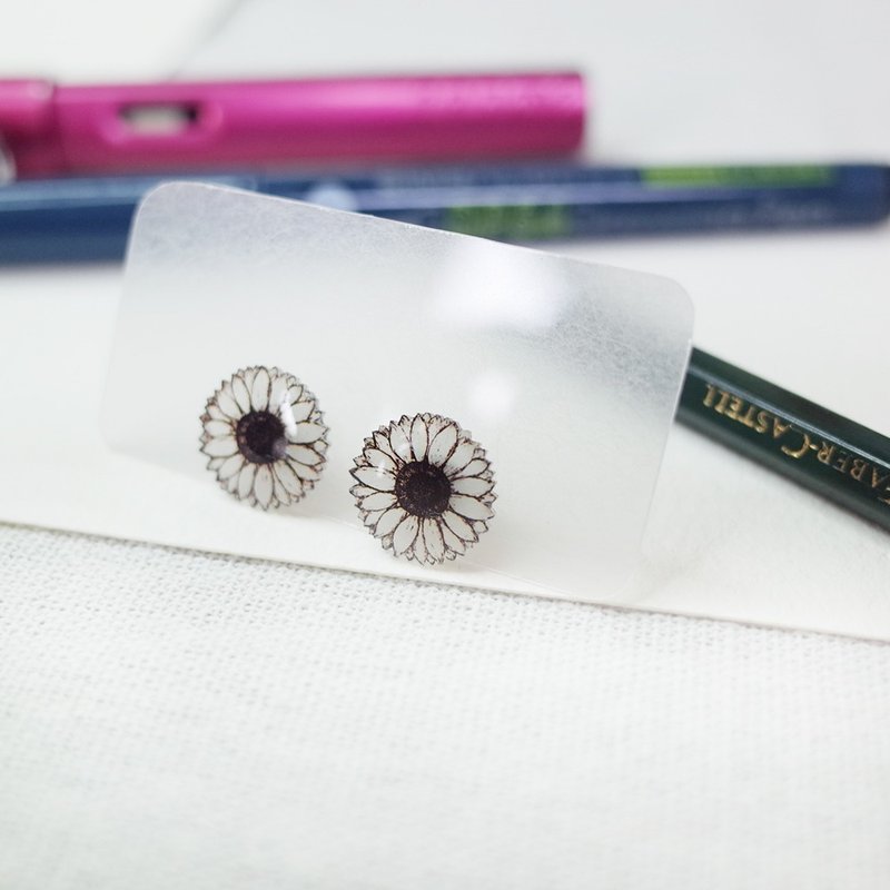 Sunflower on-ear earrings/ Clip-On - ต่างหู - วัสดุกันนำ้ ขาว