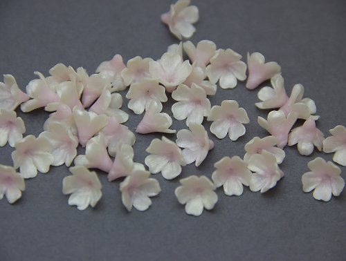 FlorenBeads Pink/ Pearl Flower 10-12 mm, Floral beads polymer clay, Flower Tiara Making