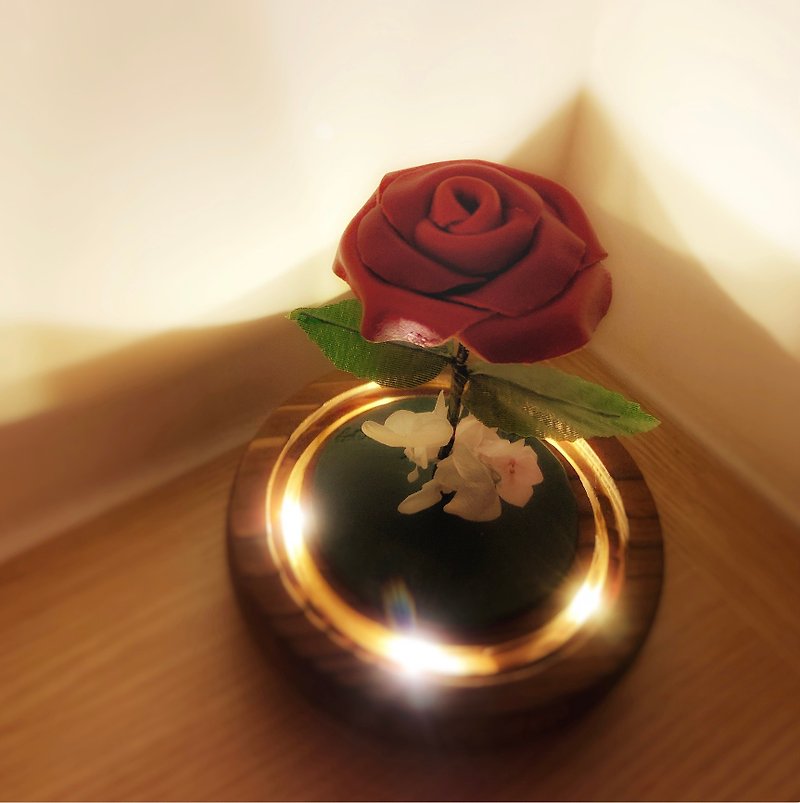 【Customized Gift】Leather Rose Lamp Holder/Handmade Leather/Rose Flower/Free engraved YH Story - ของวางตกแต่ง - หนังแท้ 
