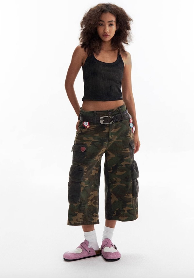 Falling Star Camouflage Cropped Pants - กางเกง - วัสดุอื่นๆ สีเขียว