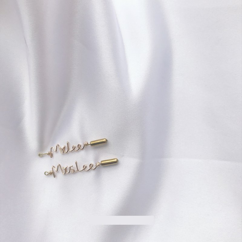 French brooch, one word pin, original homemade letters, custom niche gifts | by BIBIANA | - เข็มกลัด - โลหะ 