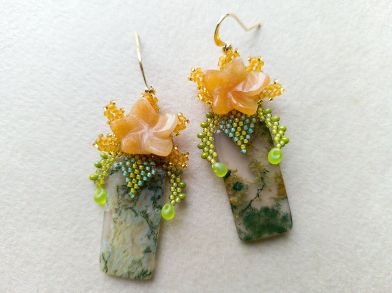 Carnelian moss agate earrings beaded earrings - 耳環/耳夾/耳骨夾 - 玻璃 多色