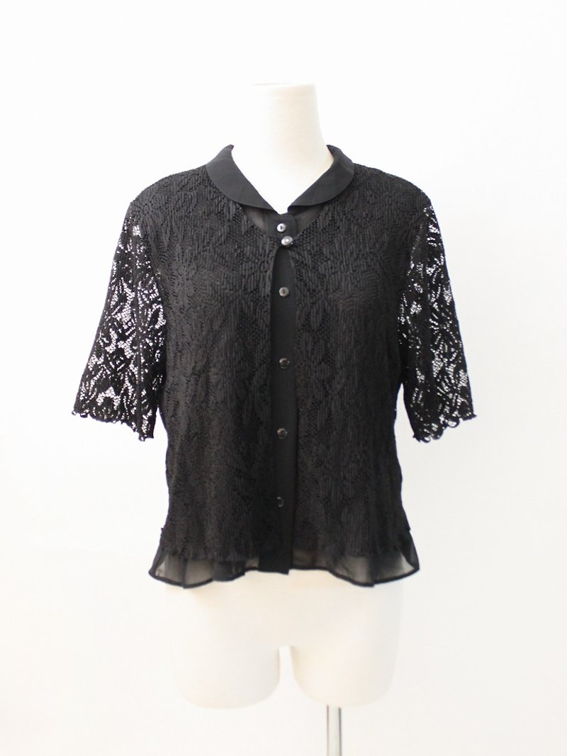 Vintage Japanese-made elegant adult lace stitching fake two black short-sleeved vintage shirt - เสื้อเชิ้ตผู้หญิง - เส้นใยสังเคราะห์ สีดำ