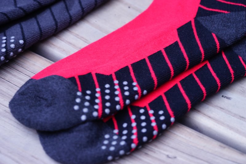 竹炭斜紋 止滑氣墊單車襪 紅色 聖誕節交換禮物 - 單車/滑板車/周邊 - 棉．麻 紅色