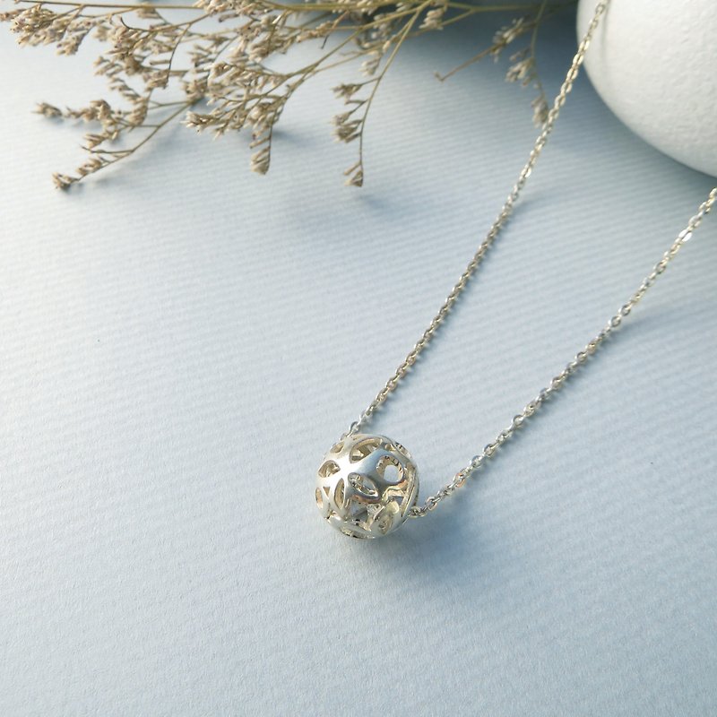 Small Fresh Series/ Flower Ball Necklace/ 925 Silver - สร้อยคอ - โลหะ สีเงิน