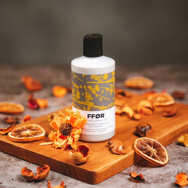 英國FFOR維根 順天護髮素 | 抗毛躁自然捲 保濕柔順 300ml 1000ml - 潤髮乳/護髮用品 - 其他材質 黃色