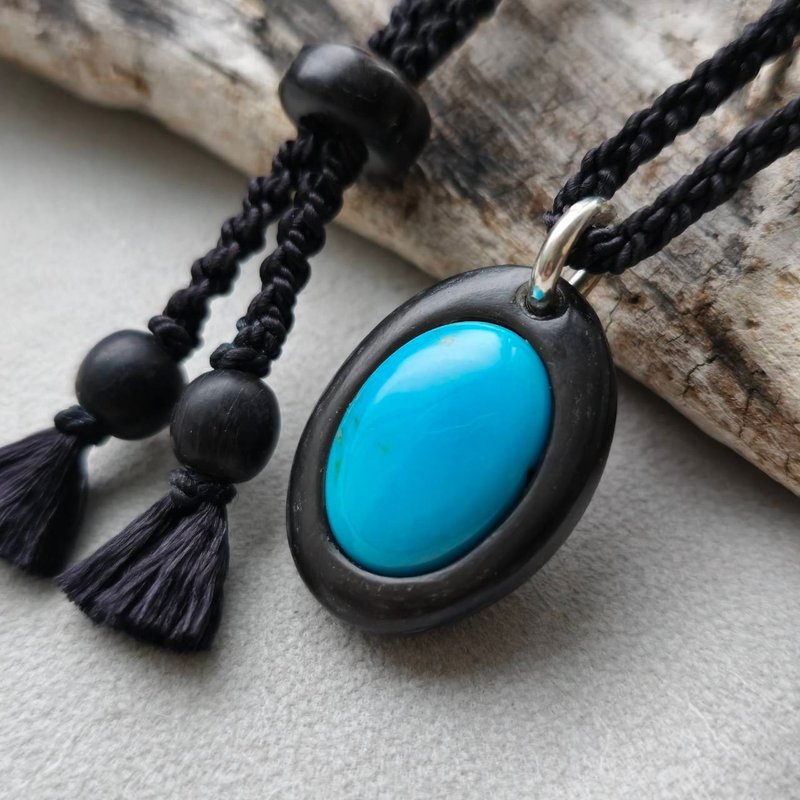 Buffalo Horn Sleeping Beauty Turquoise Pendant - สร้อยคอ - เครื่องเพชรพลอย สีน้ำเงิน