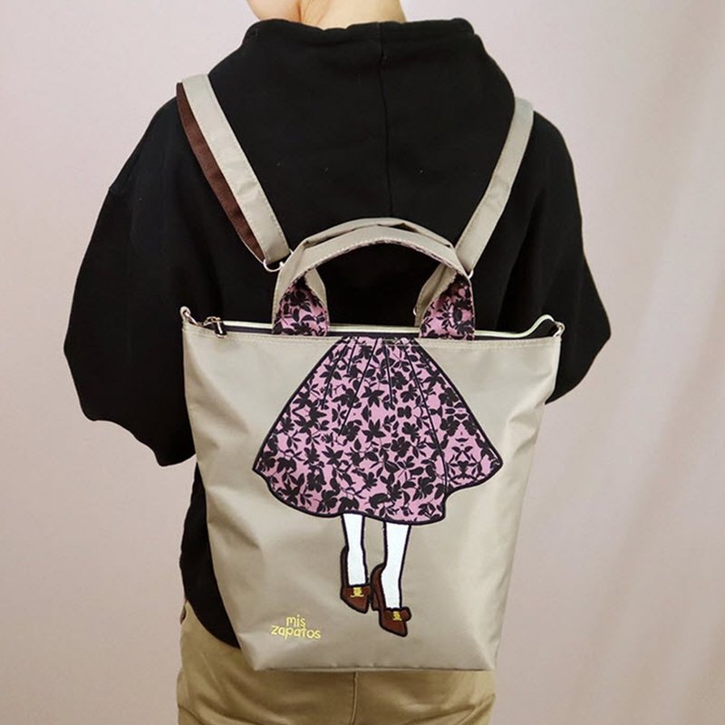 雪紡洋裝女孩 三用托特包 (三色) - 後背包/背包/書包 - 其他材質 多色