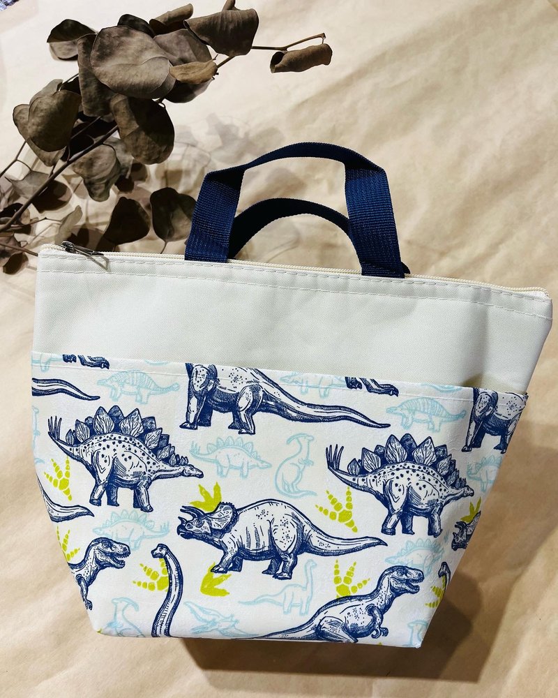 Little dinosaur insulation bag shopping bag lunch bag portable double-layer paper art collage butterfly Cubat - กระเป๋าถือ - เส้นใยสังเคราะห์ สีน้ำเงิน