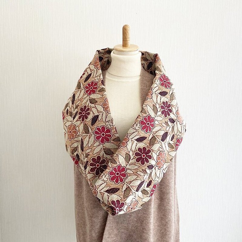 Flower lover gobelin weave snood long type fall/winter - Knit Scarves & Wraps - Polyester Pink