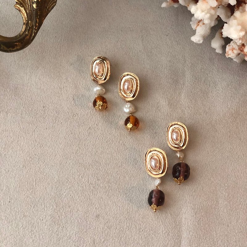 Antique glass beads_small pearl_dangling earrings - ต่างหู - ไข่มุก 