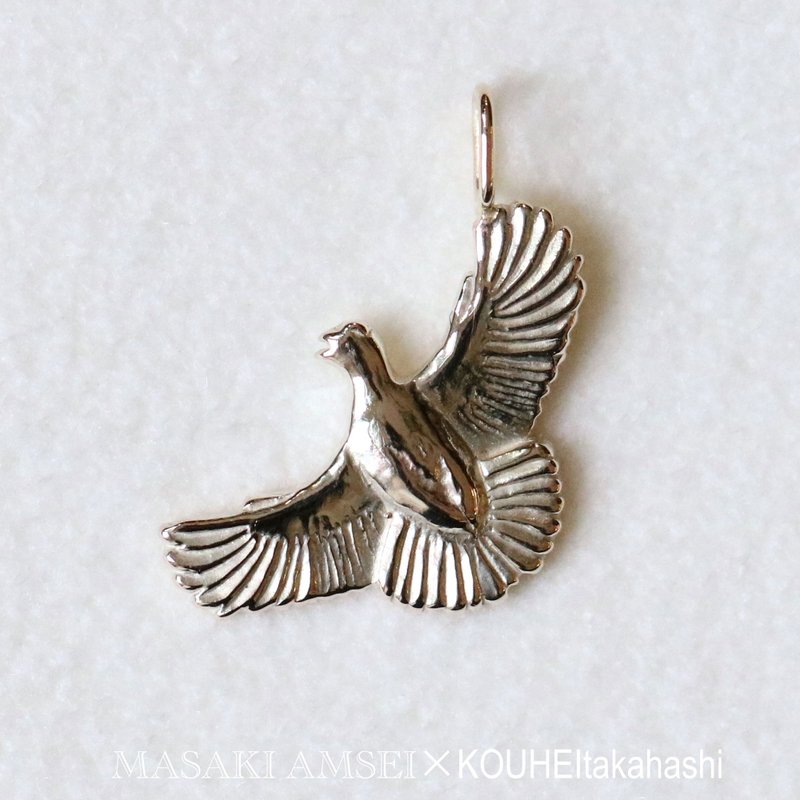 Ptarmigan Protection Project: Pendant top of a flapping Ptarmigan - Necklaces - Other Metals Gold