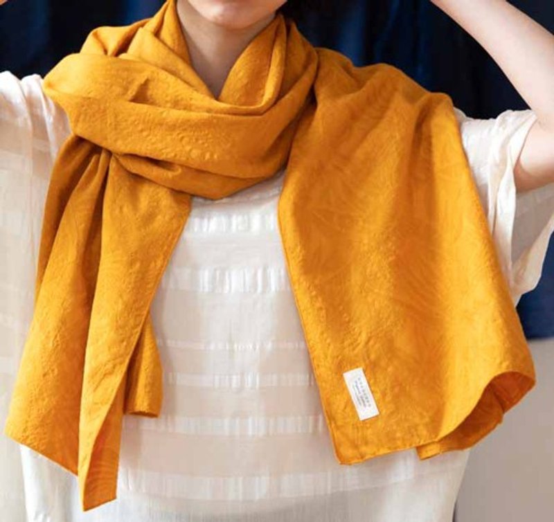 Organic Cotton 葉の織模様ストール【アーティチョーク／ボタニカルダイ】 - 絲巾 - 其他材質 