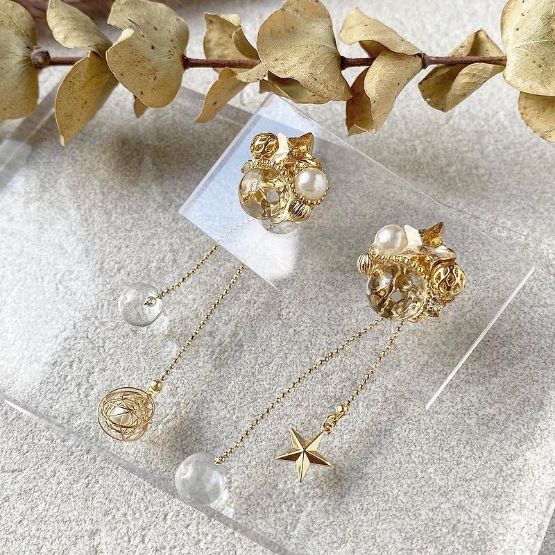 christmas ornament earrings - ต่างหู - เรซิน สีทอง