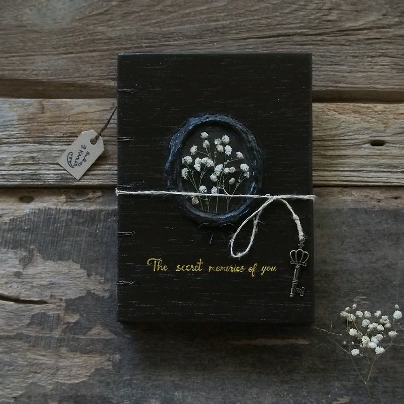 White flower in the frame. notebook handmade notebook diary handmade wood  筆記本 - 筆記本/手帳 - 木頭 黑色