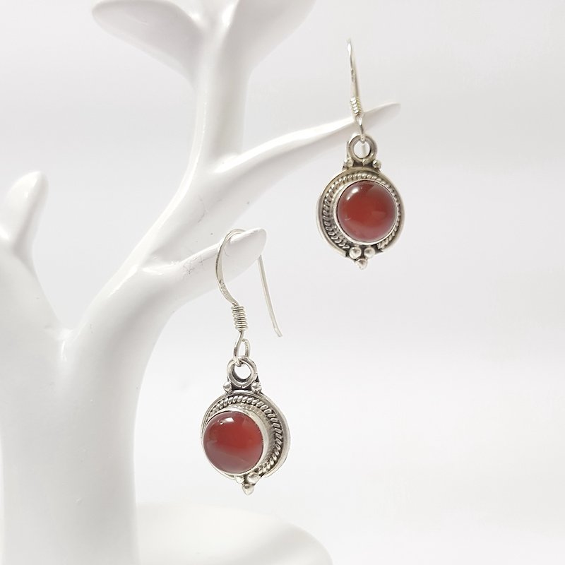 【ColorDay】紅瑪瑙古典純銀耳環(5月誕生石)_Red Agate Silver Earring_赤いメノウ - 耳環/耳夾 - 寶石 紅色