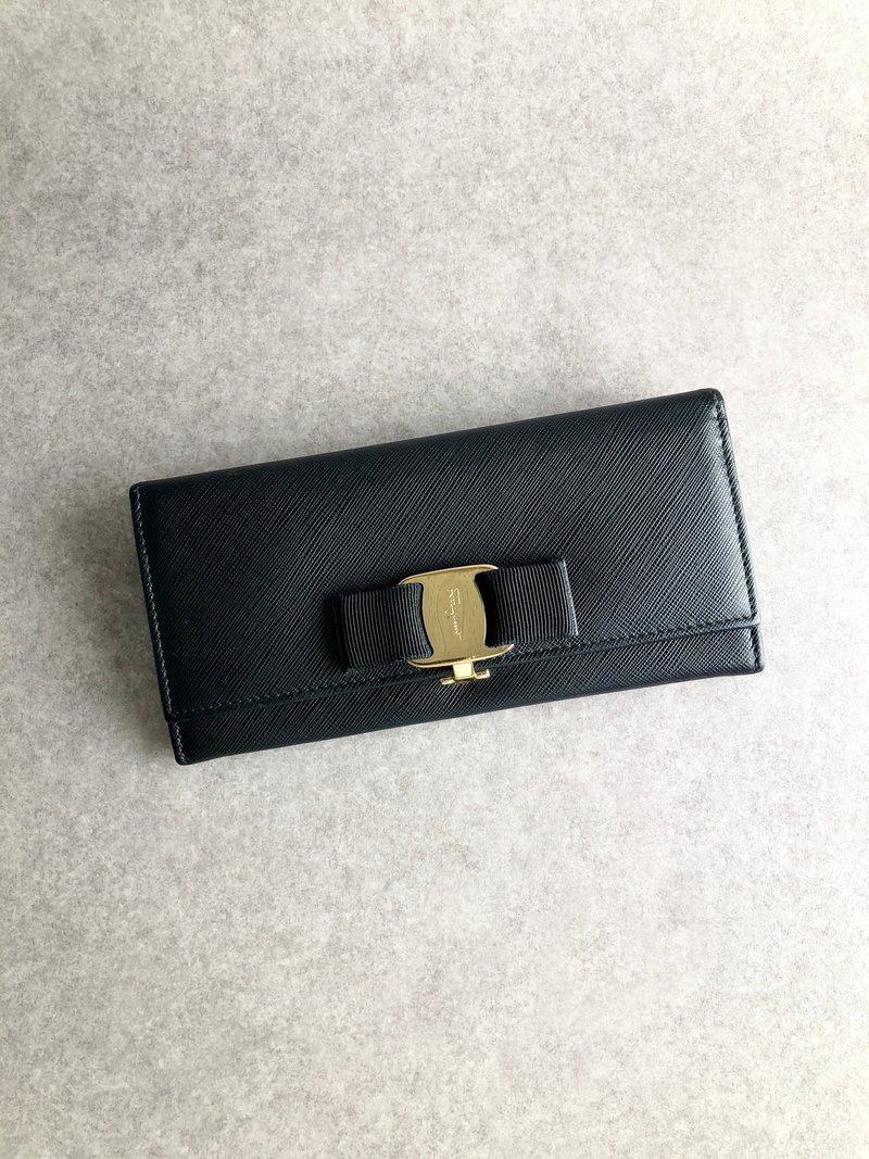 【 日本直送　名牌中古包 】Salvatore Ferragamo サルヴァトーレ フェラガモ ヴァラリボン 長財布 ブラック レザー オールド sgxzgc - 錢包/皮夾/長短夾 - 真皮 黑色