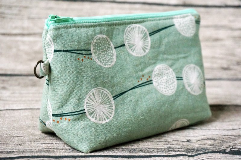 Japanese Tayutou Pattern Zipper Pouch - Toiletry Bags & Pouches - Cotton & Hemp Green