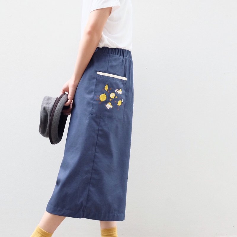 Elastic-waist Pants: lemon cake theme (berry color) - 女長褲 - 其他材質 藍色