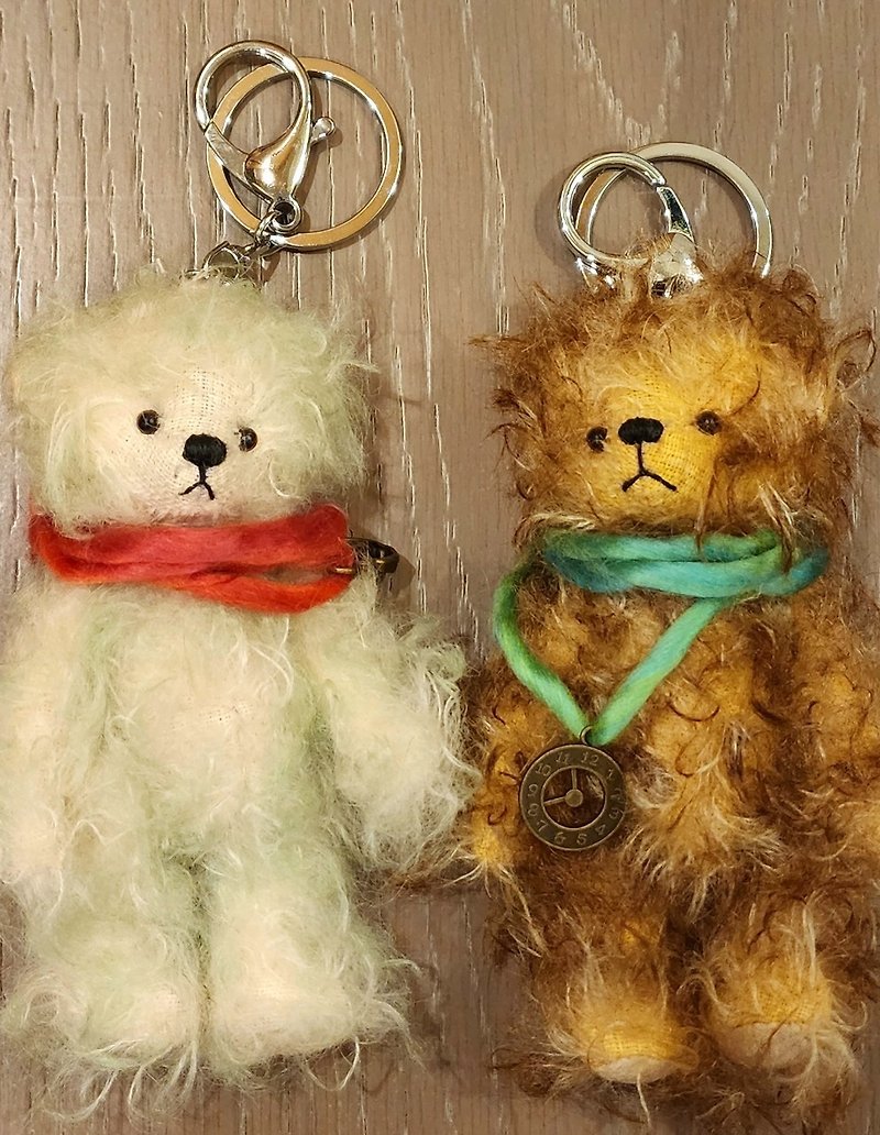 泰迪熊吊飾 熊 (綠色 咖啡各一支) - 編織/刺繡/羊毛氈/縫紉 - 羊毛 卡其色