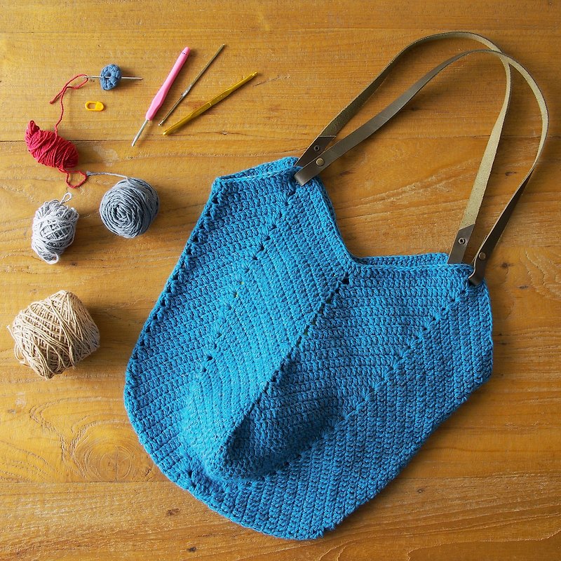 Handmade Granny square crochet shopping bag mixs Blue Jeans, Blue Sea - 手袋/手提袋 - 其他材質 藍色
