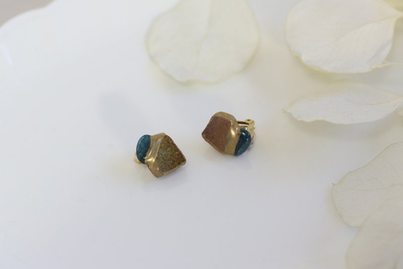 備前焼 金継ぎ　蝶ばねクリップイヤリング　茶色　アパタイト 天然石 金継ぎ　 伝統工芸　a3 - 耳環/耳夾/耳骨夾 - 陶 咖啡色