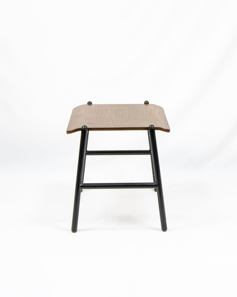 BASSO 梣木椅凳(胡桃木色/黑色) - 椅子/沙發 - 木頭 多色