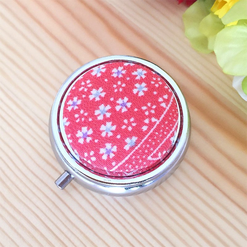 Pillbox with Japanese Traditional pattern, Kimono - Other - Other Metals Pink