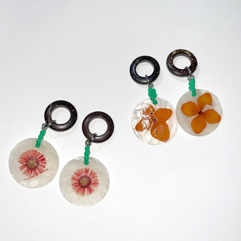 Spring is here_ Earrings (2 styles) - ต่างหู - พืช/ดอกไม้ สีเงิน