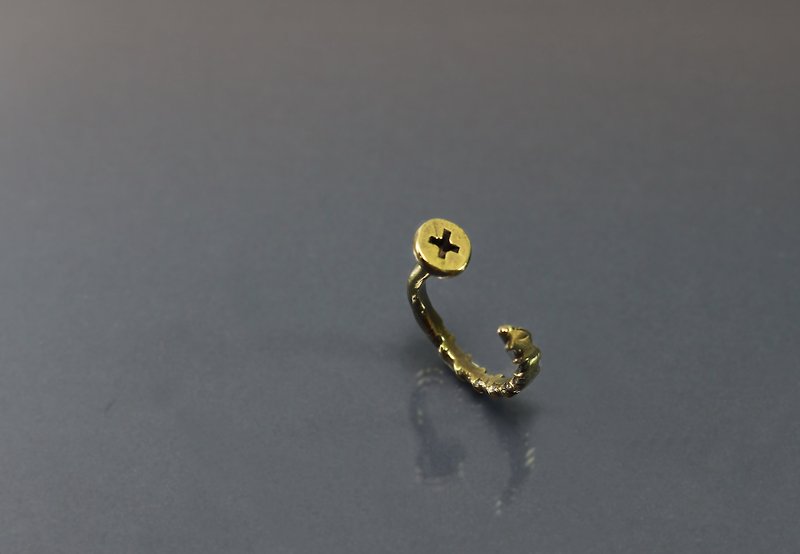 Physical Series-Men Nail Bronze Ring - แหวนทั่วไป - ทองแดงทองเหลือง สีนำ้ตาล