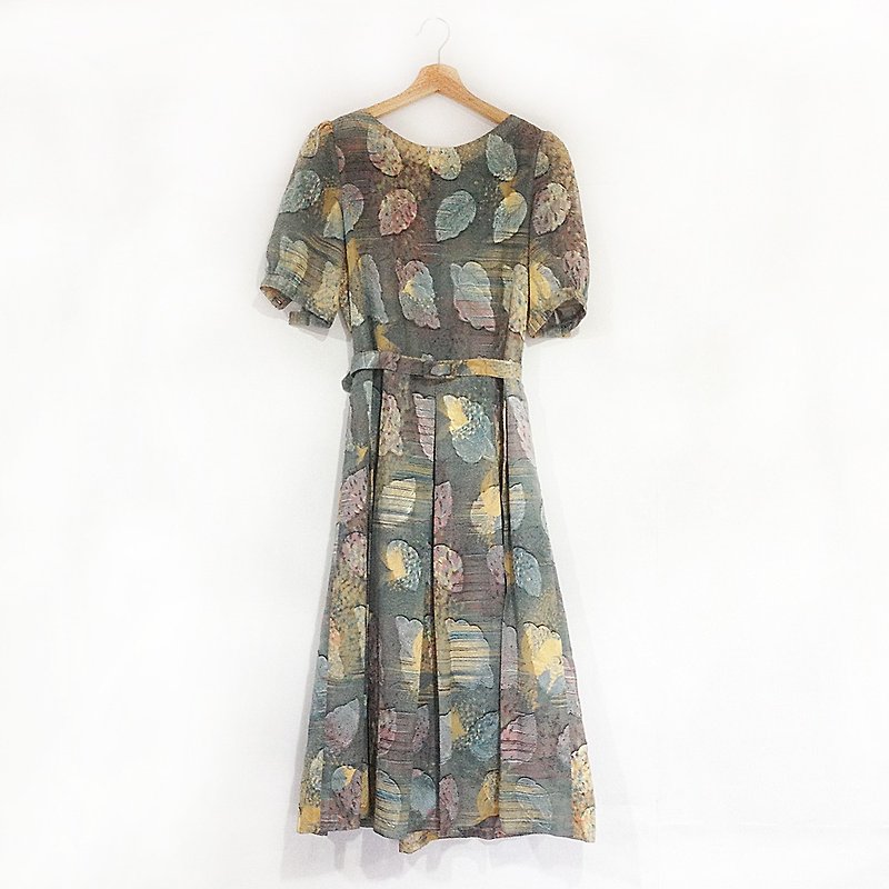 Short-sleeved vintage dress psychedelic leaves - ชุดเดรส - เส้นใยสังเคราะห์ หลากหลายสี