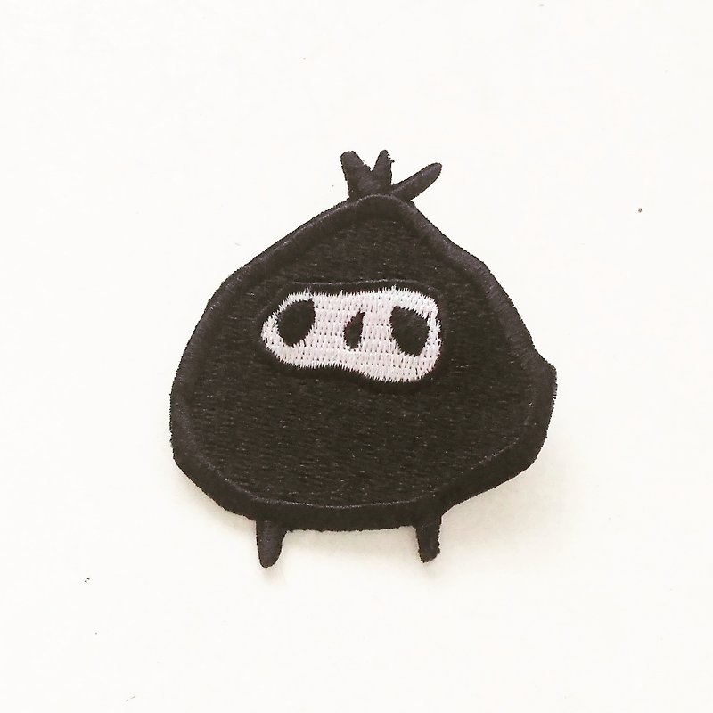 Little black Embroidered Patches - เข็มกลัด/พิน - งานปัก สีดำ