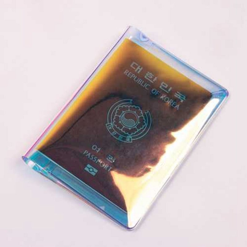 SUMMERING 護照夾 04 鐳射藍 - 護照夾/護照套 - 塑膠 藍色
