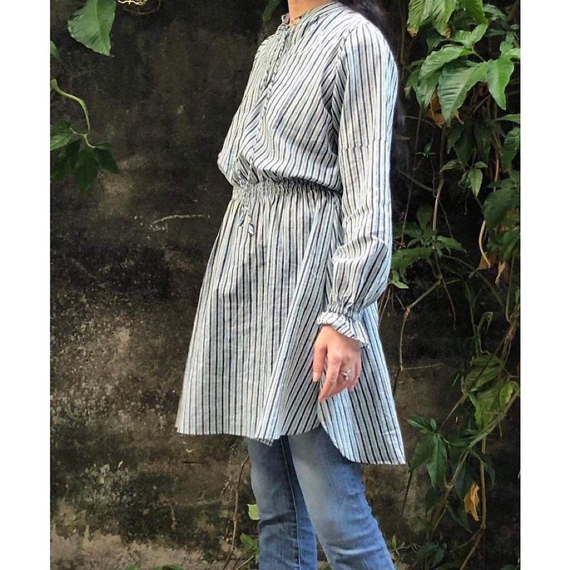 Blue Pasiley Stripe Vintage。印度手刻章蓋印植物染復古長上衣 - 女上衣/長袖上衣 - 棉．麻 藍色
