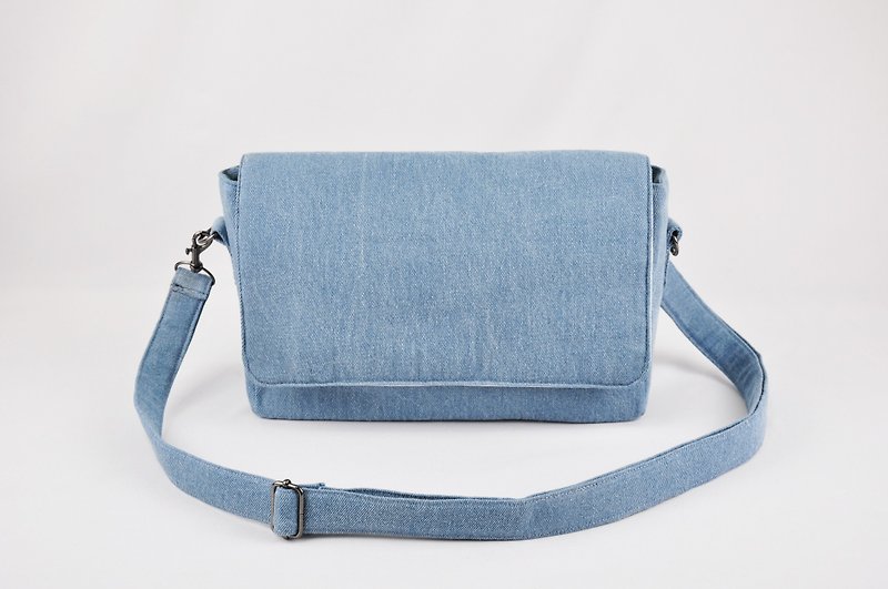 ENDURE/shoulder bag/light blue tannin fabric - Messenger Bags & Sling Bags - Cotton & Hemp Blue