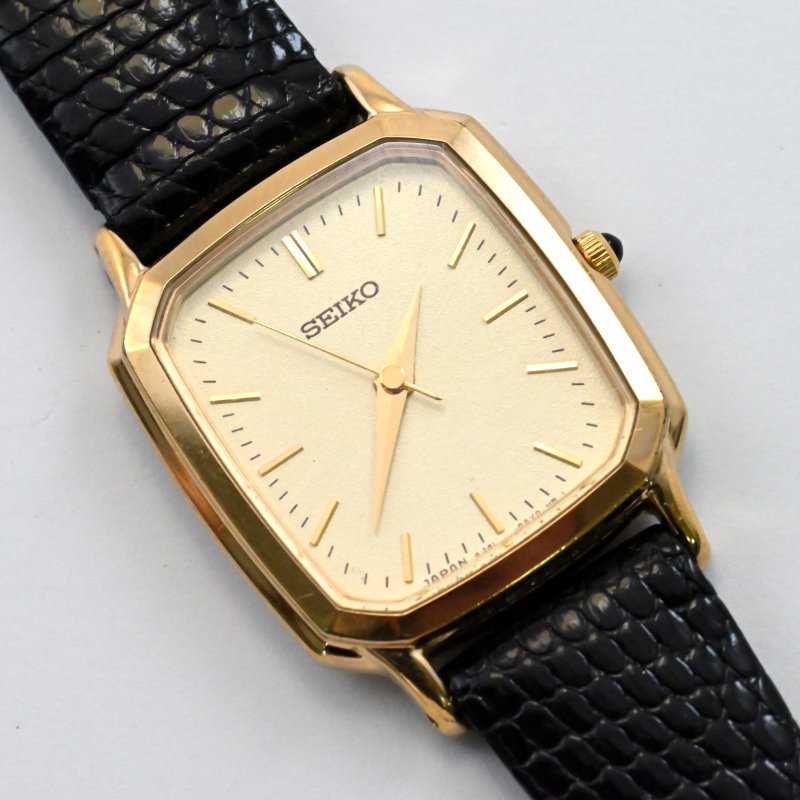 SEIKO Tank Shape women quartz watch 21mm Gold Tone Dial Ref.4J41-0AL0 vintage - นาฬิกาผู้หญิง - สแตนเลส สีทอง