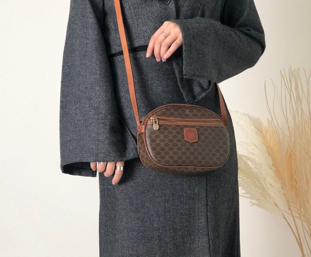 Celine ラウンド型ショルダーバッグ ブラウン Celine ラウンド型ショルダーバッグ ブラウン