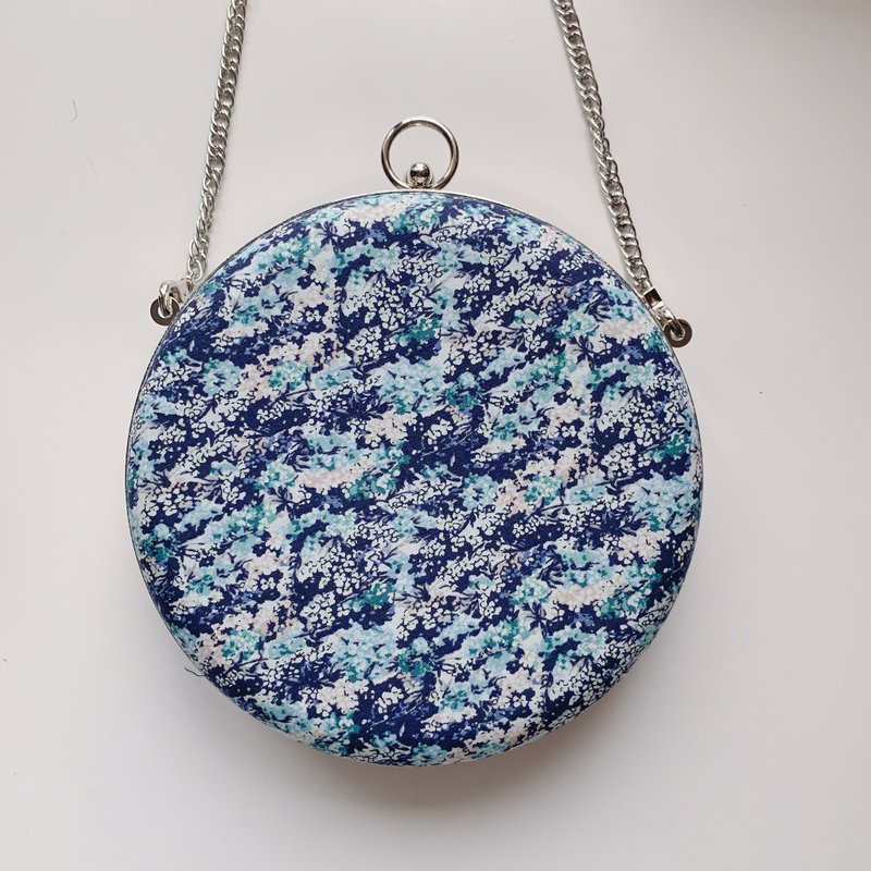 Sea Small Round Bag - Can be held in hand / cross-body - กระเป๋าแมสเซนเจอร์ - ผ้าฝ้าย/ผ้าลินิน สีน้ำเงิน