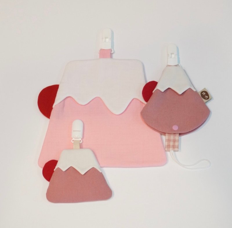 富士山。平安符袋、奶嘴防塵套、小手帕 (粉紅色) - 奶瓶/奶嘴 - 棉．麻 粉紅色