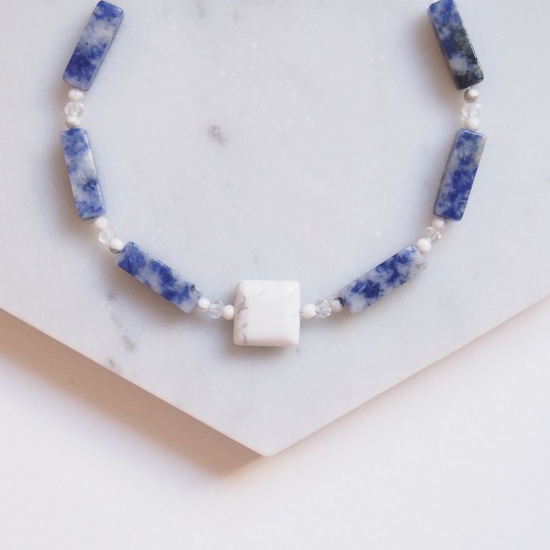 Temperament square columns blue-veined Stone white turquoise bracelet bracelet box · · gift - Bracelets - Gemstone Blue