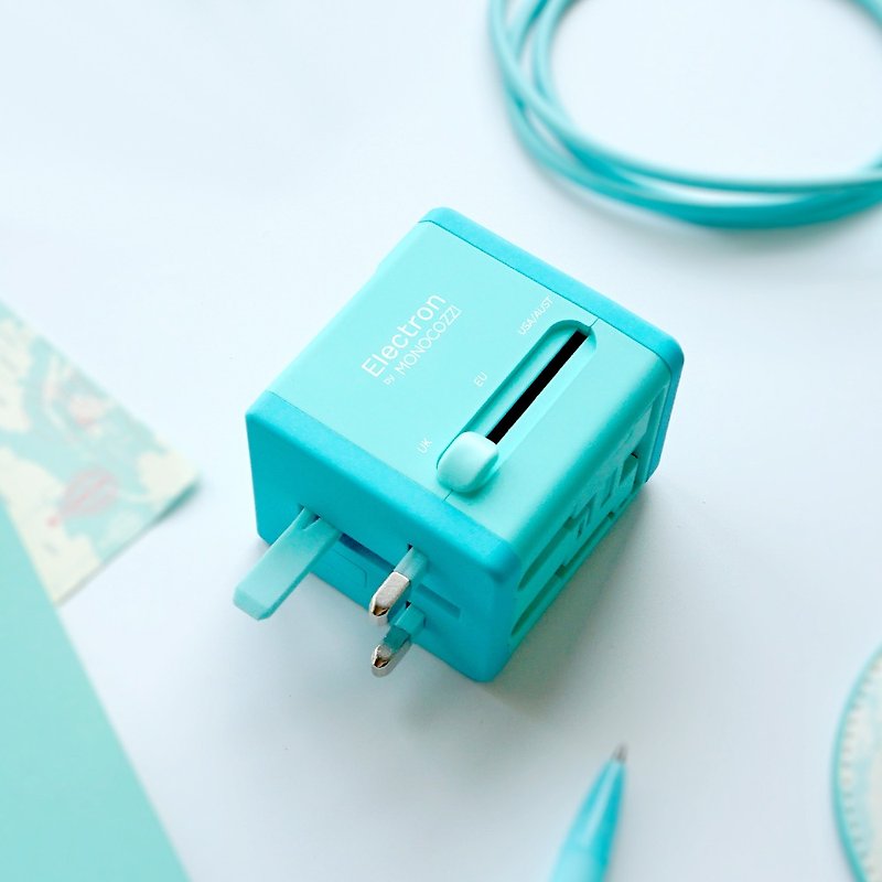 SMIGHTY | 迷你內置2.1A 雙USB充電全球通用旅行轉換器 - 藍色橡膠面 - 其他 - 塑膠 藍色