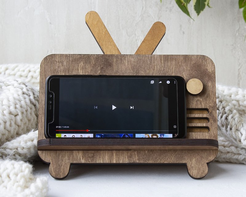 Wooden mobile phone stand, retro TV holder. Original gender neutral friends gift - Phone Stands & Dust Plugs - Wood Brown