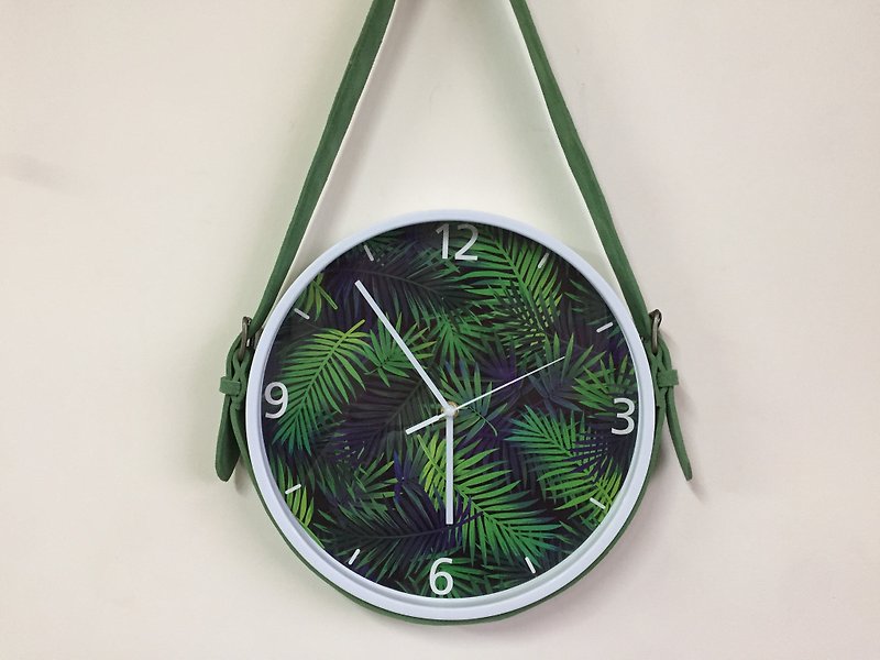 [Liang Su leather art] leather wall clock / cowhide leather lanyard / texture suede / mute clock / natural wind - Clocks - Genuine Leather Green
