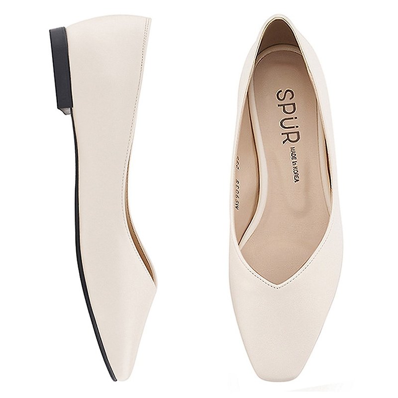 PRE-ORDER – SPUR Slim square flat MS9038 IVORY - รองเท้าลำลองผู้หญิง - หนังเทียม 